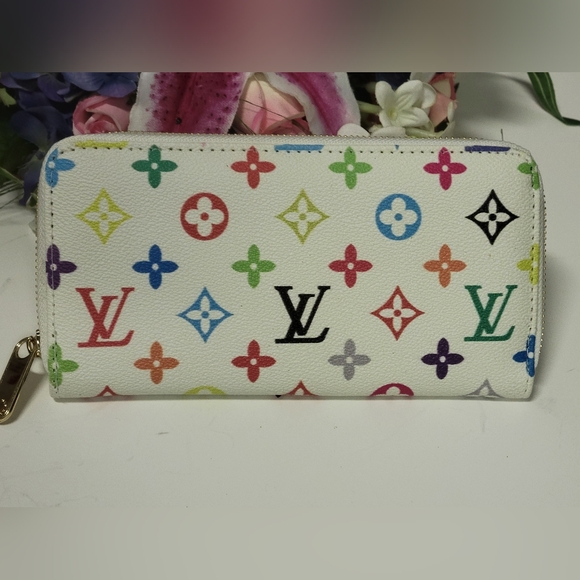 Accessories - Large Zip Multi Color Fashion Wallet, New